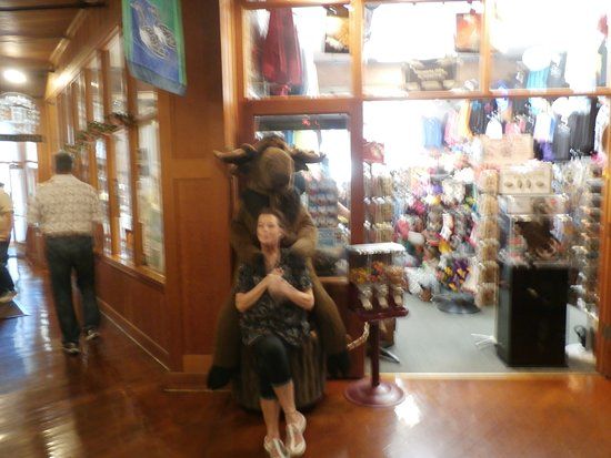 DeWitt-Seitz Marketplace